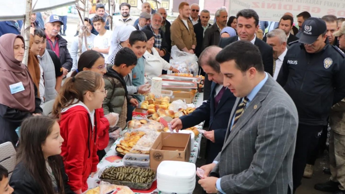 TÜRK SİLAHLI KUVVETLERİNİ GÜÇLENDİRME VAKFI YARARINA DÜZENLENEN KERMES
