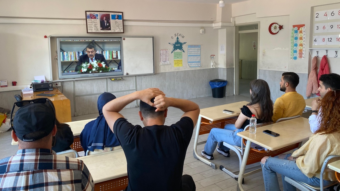 Öğretmenler, Haziran Ayı Mesleki Çalışmalarına Bakan Yusuf Tekin’in Konuşmasıyla Başladı